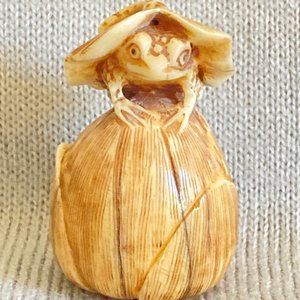 Antique Netsuke Frog on Bud